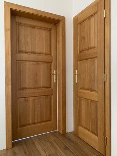 dubové dvere s obložkovou zárubňou masív dub